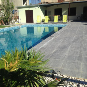  B&B Chill Out Beach  Трогир
